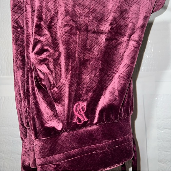 Victoria Secret velvet joggers - Picture 1 of 3